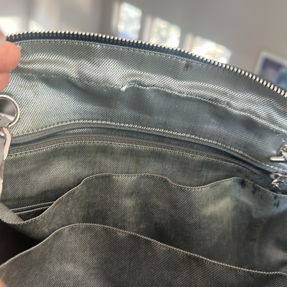 CHANEL Mademoiselle Ligne large black Calfskin camera bag 2006 or trade - Picture 15 of 17